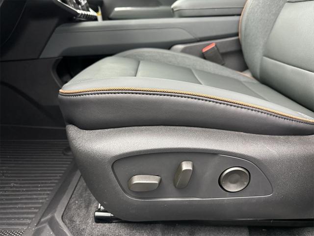 new 2025 GMC Acadia car, priced at $51,590