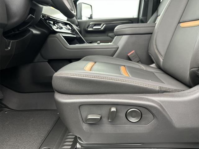 new 2025 GMC Sierra 3500 car, priced at $79,120