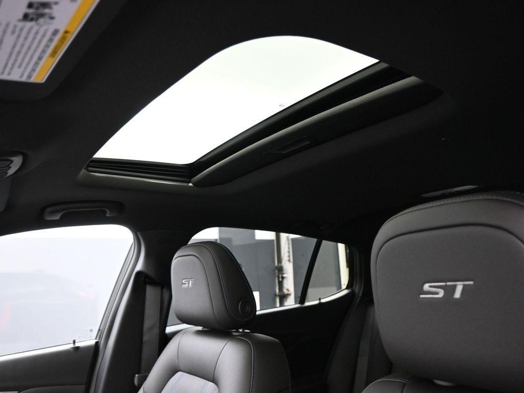 new 2026 Buick Envista car, priced at $30,190