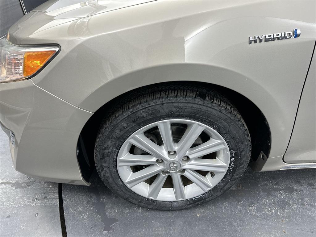 used 2013 Toyota Camry Hybrid car, priced at $13,990