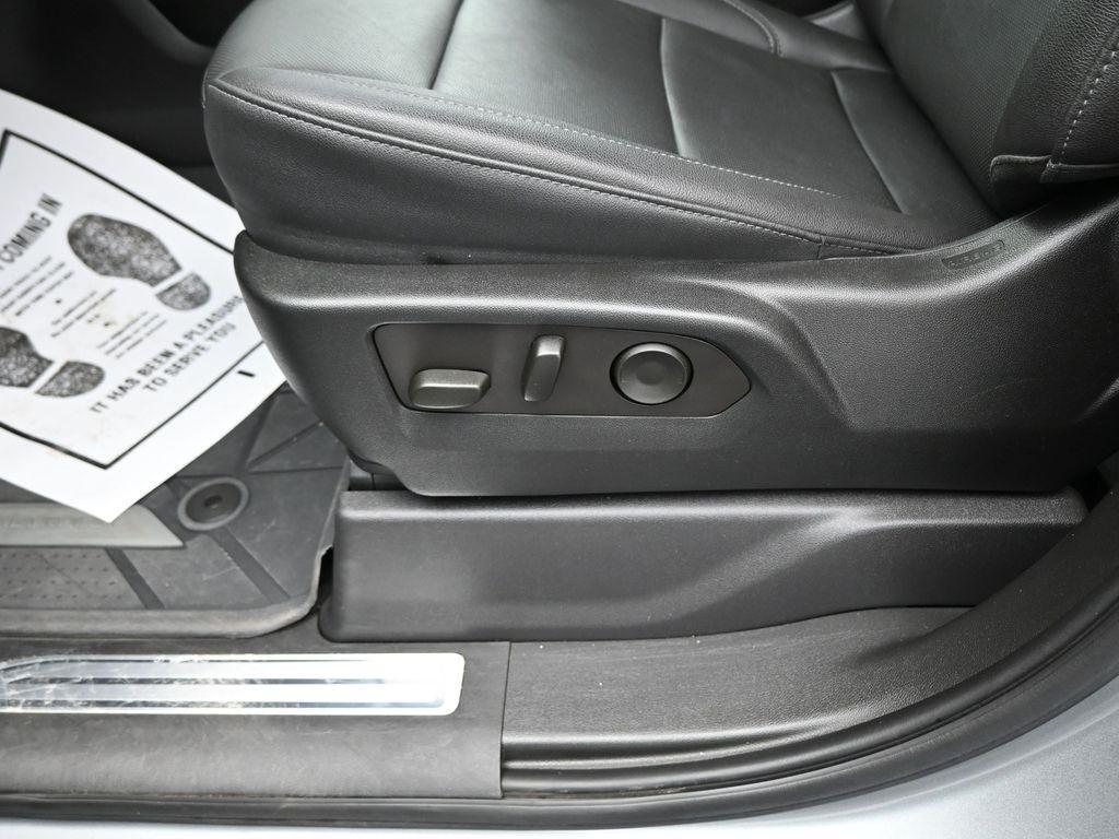 used 2024 Chevrolet Silverado 2500 car, priced at $69,990