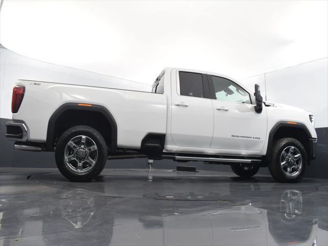 new 2025 GMC Sierra 2500 car, priced at $73,550