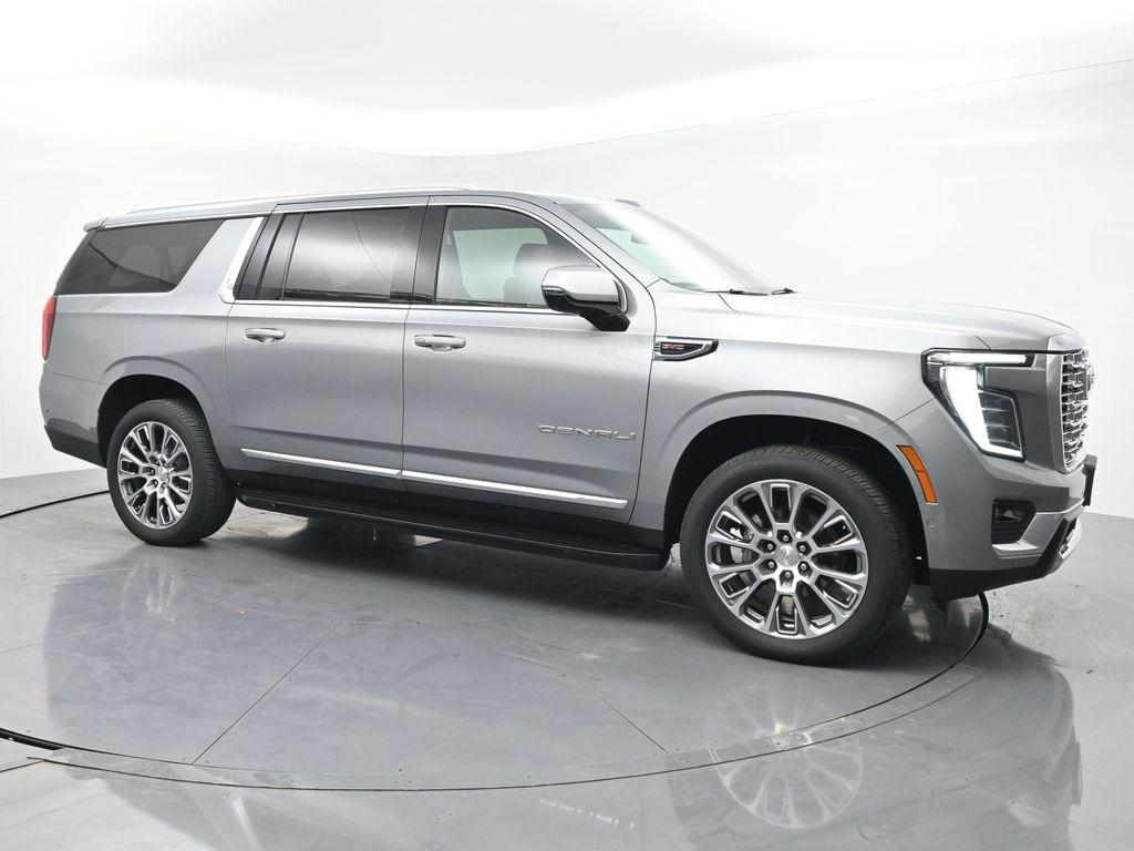used 2025 GMC Yukon XL car