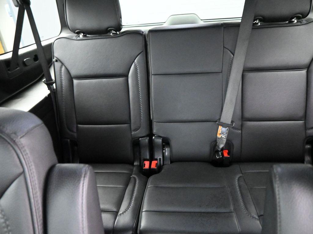 used 2025 GMC Yukon XL car