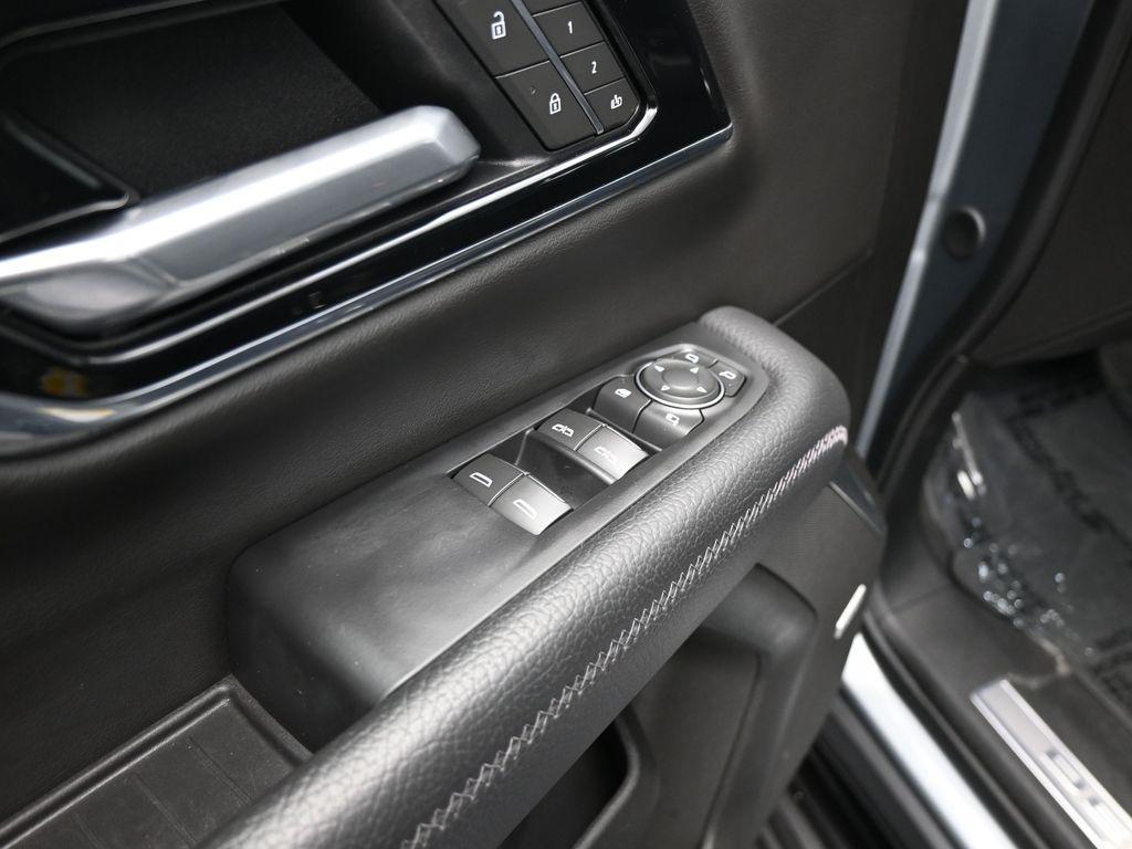 used 2025 GMC Yukon XL car