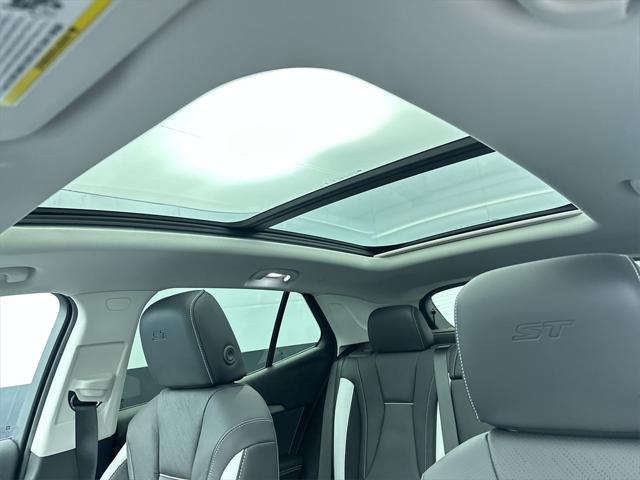 new 2025 Buick Envision car, priced at $43,735