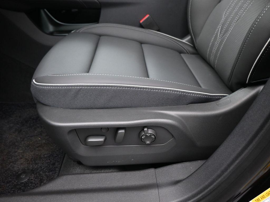 new 2025 Buick Envision car, priced at $45,445