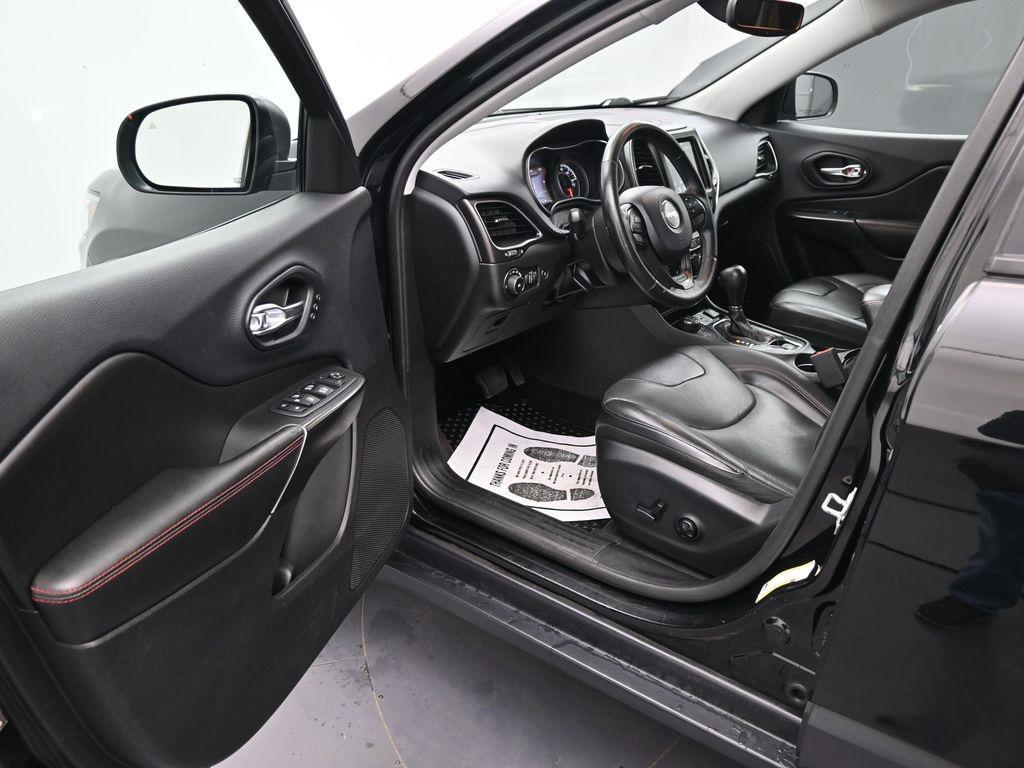 used 2019 Jeep Cherokee car, priced at $15,990