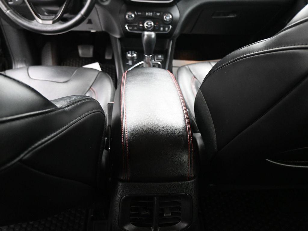 used 2019 Jeep Cherokee car, priced at $15,990