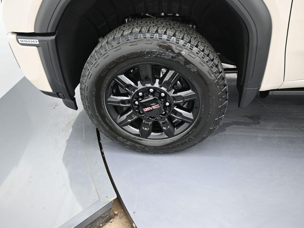new 2026 GMC Sierra 3500 car, priced at $90,905