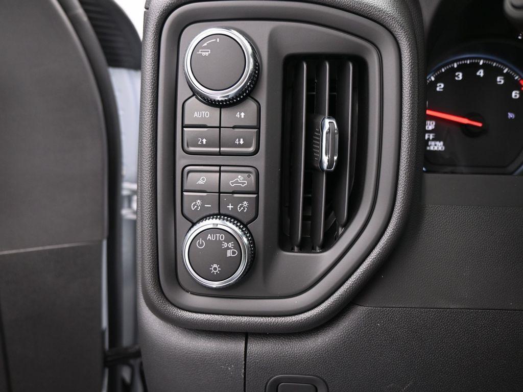 new 2025 GMC Sierra 1500 car, priced at $42,490