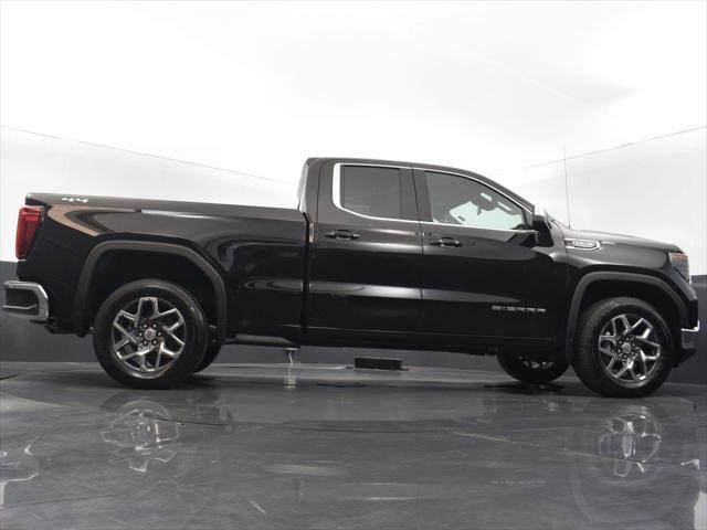 new 2025 GMC Sierra 1500 car, priced at $55,640