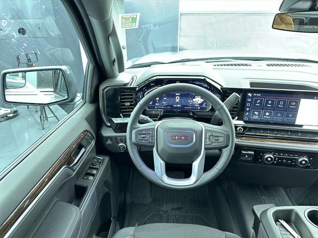 new 2025 GMC Sierra 1500 car, priced at $52,520