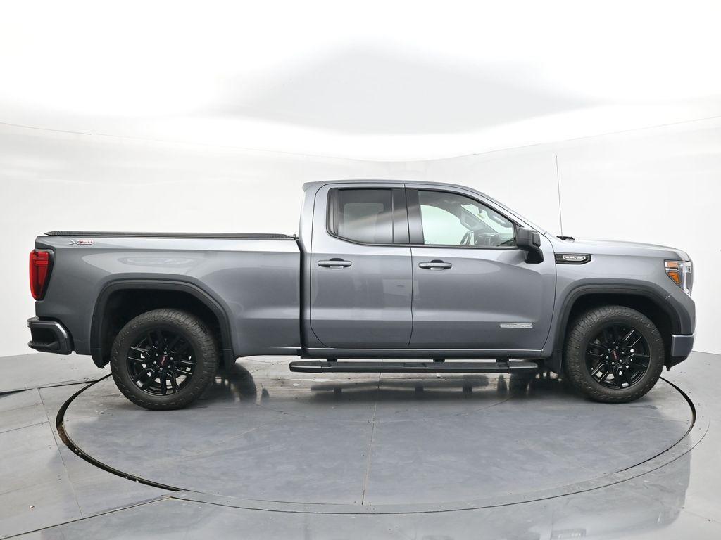 used 2022 GMC Sierra 1500 car, priced at $33,990
