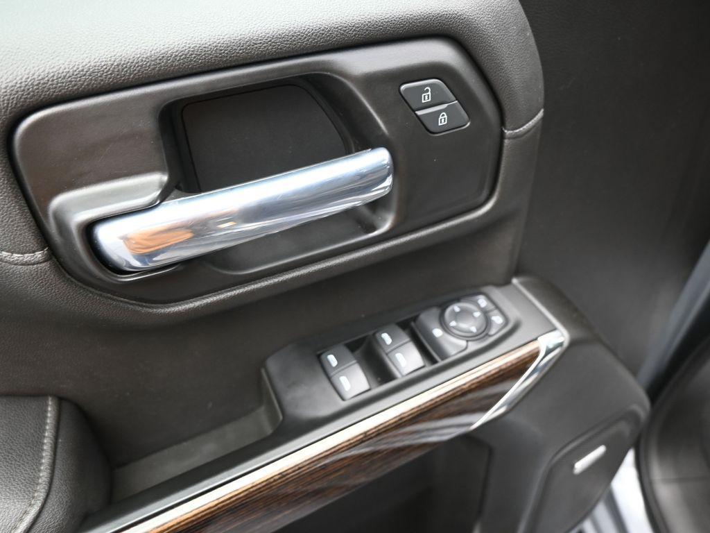 used 2022 GMC Sierra 1500 car, priced at $33,990