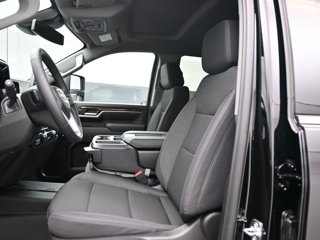 new 2026 GMC Sierra 3500 car, priced at $77,895