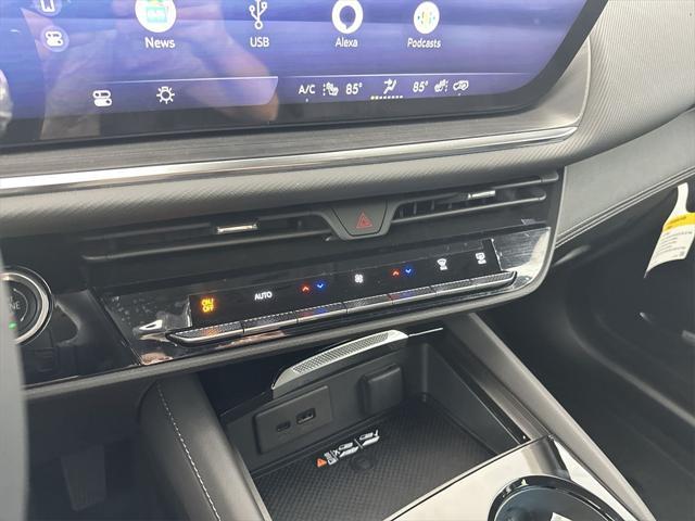 new 2025 Buick Envision car, priced at $38,440