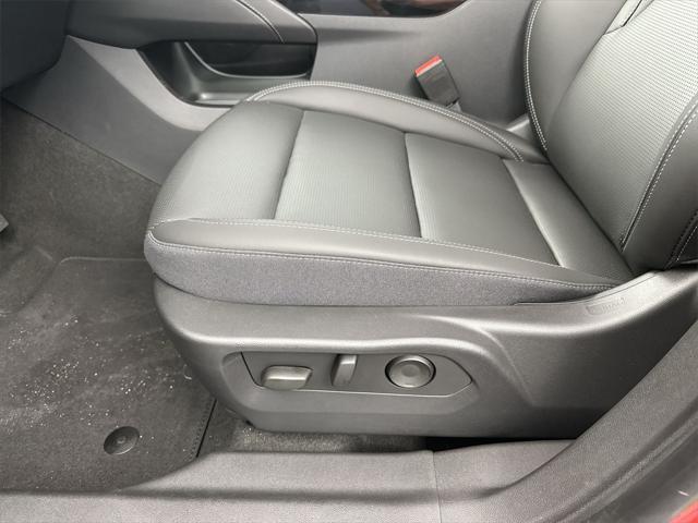 new 2025 Buick Envision car, priced at $38,440