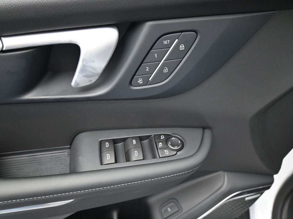 new 2025 Buick Enclave car, priced at $48,135