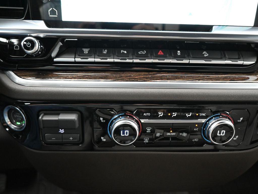 new 2025 GMC Sierra 3500 car, priced at $73,525