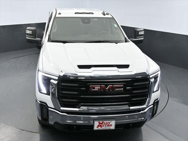 new 2025 GMC Sierra 3500 car, priced at $57,994