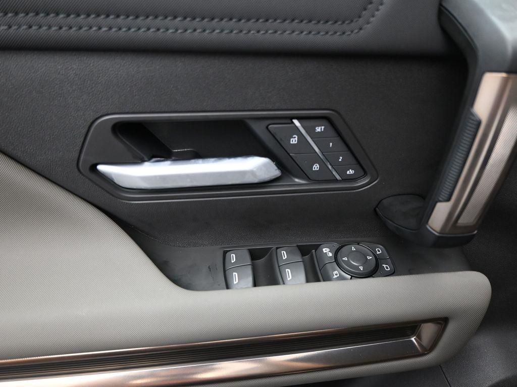 new 2025 GMC HUMMER EV SUV car, priced at $92,020