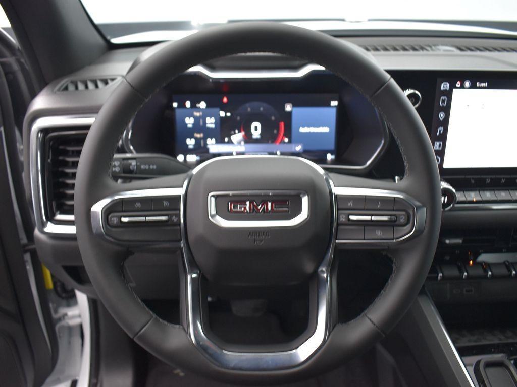 new 2025 GMC Canyon car, priced at $38,985