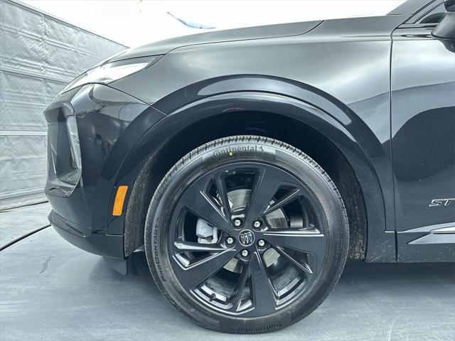 new 2025 Buick Envision car, priced at $42,240