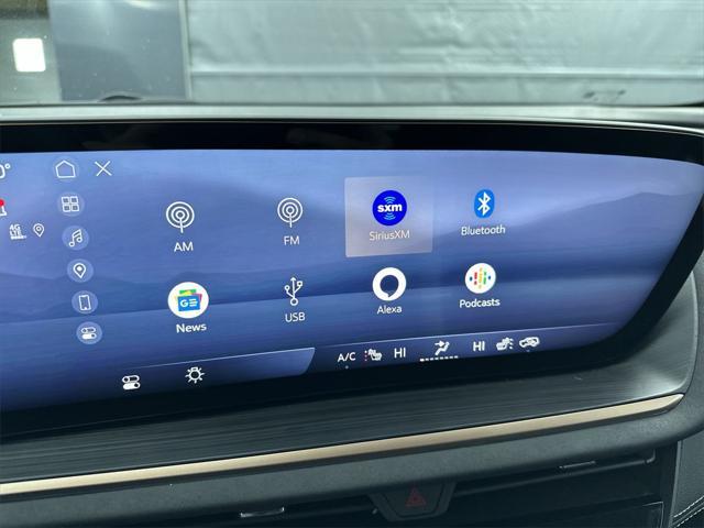 new 2025 Buick Envision car, priced at $42,240