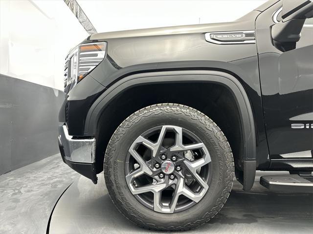 new 2025 GMC Sierra 1500 car, priced at $58,975