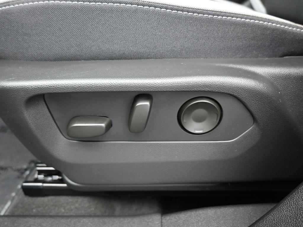 used 2025 Buick Envision car, priced at $31,990