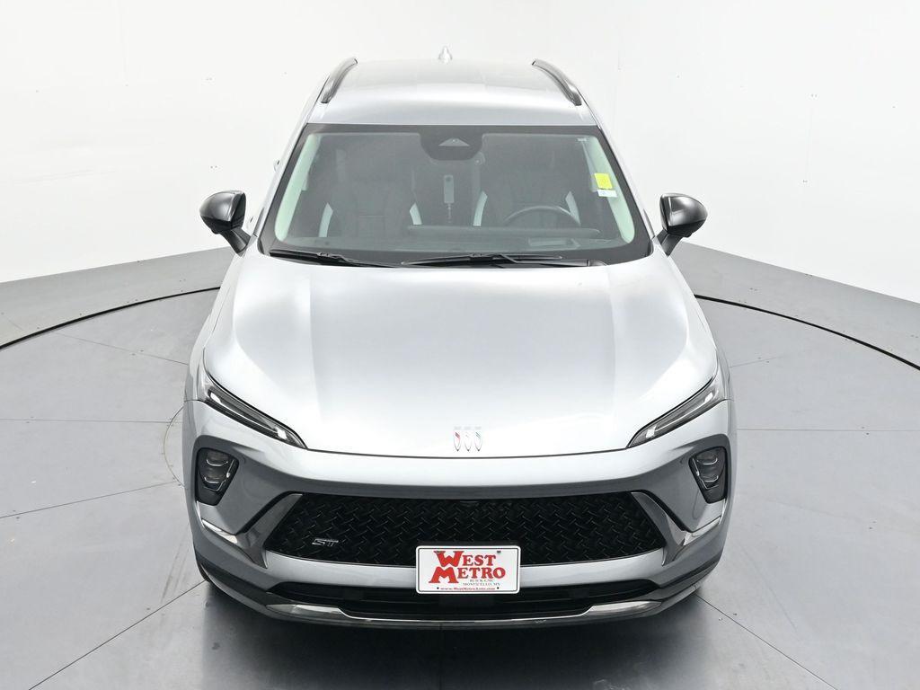 used 2025 Buick Envision car, priced at $31,990