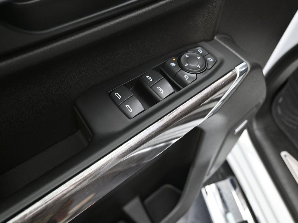 used 2022 Chevrolet Silverado 1500 car, priced at $38,990