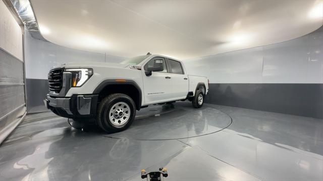 new 2024 GMC Sierra 2500 car, priced at $58,940