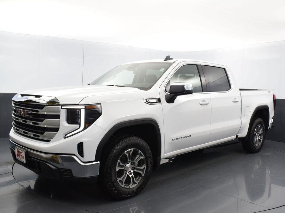 new 2024 GMC Sierra 1500 car, priced at $56,165