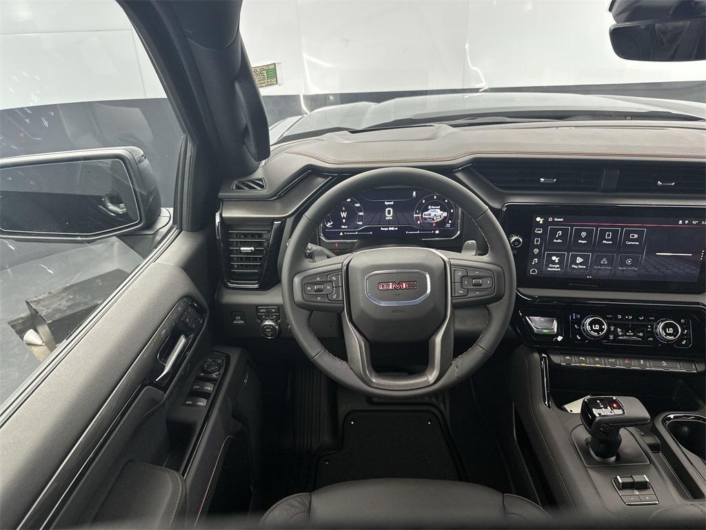 new 2025 GMC Sierra 1500 car, priced at $65,205