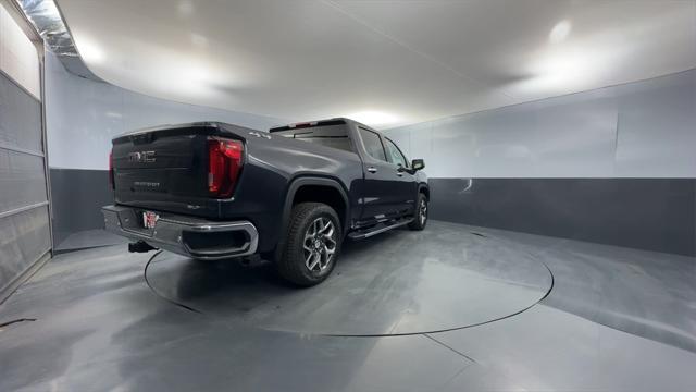 new 2025 GMC Sierra 1500 car, priced at $59,670