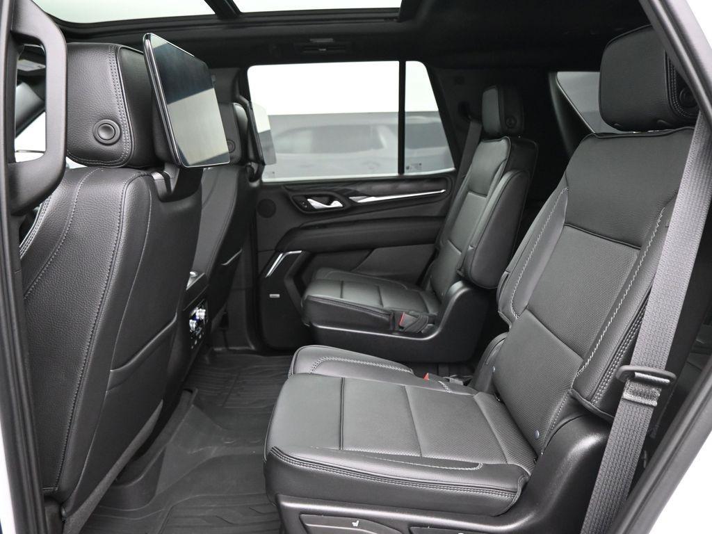 used 2024 GMC Yukon car, priced at $77,990