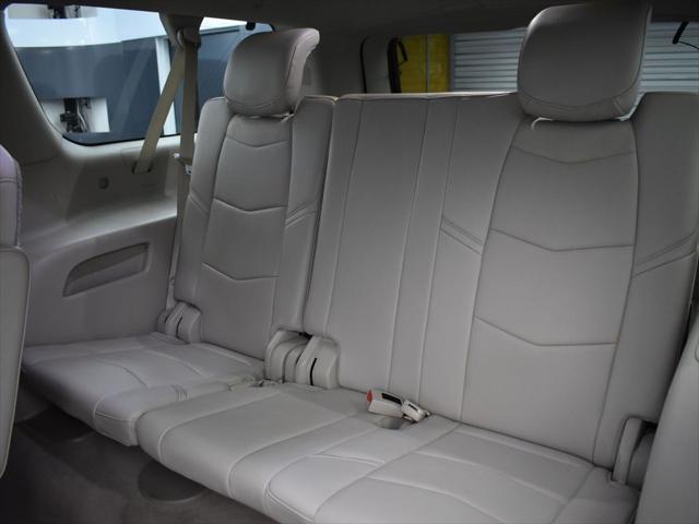 used 2020 Cadillac Escalade ESV car, priced at $34,990