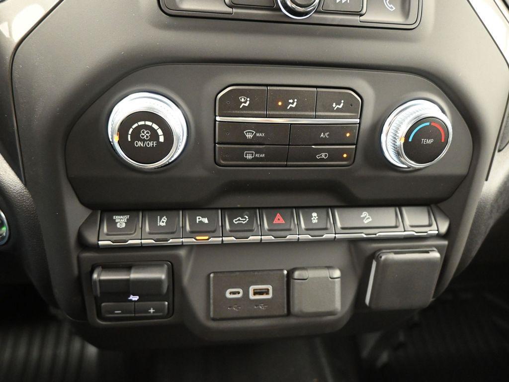 new 2025 GMC Sierra 3500 car, priced at $66,985