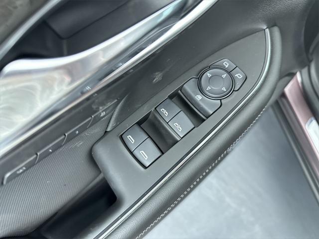 new 2025 Buick Envision car, priced at $38,440