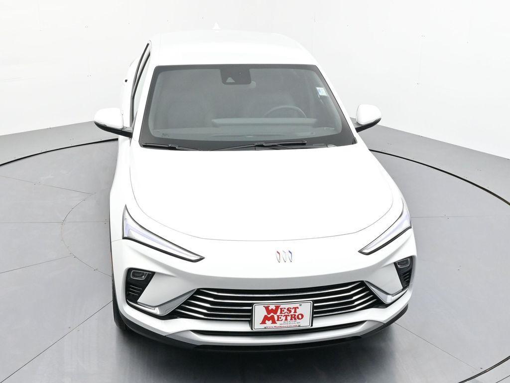 new 2025 Buick Envista car, priced at $25,985