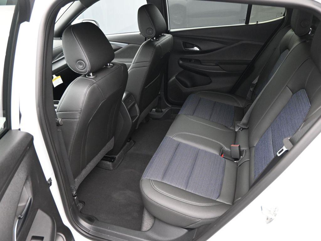 new 2025 Buick Envista car, priced at $25,985