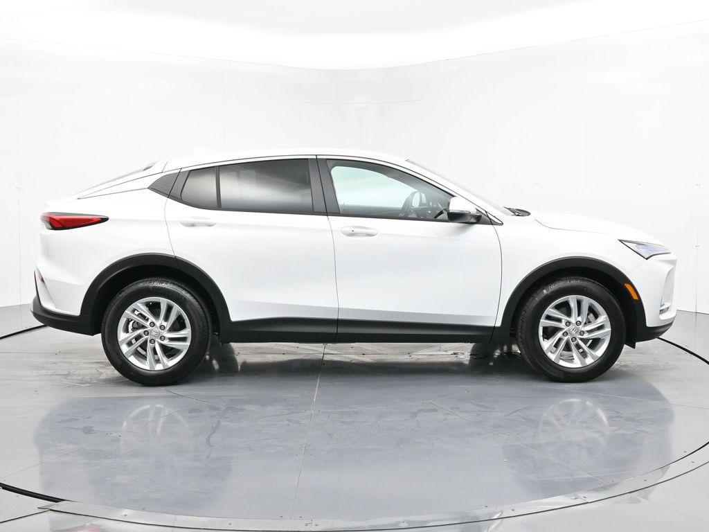new 2025 Buick Envista car, priced at $25,985