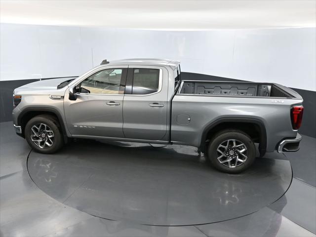 new 2025 GMC Sierra 1500 car, priced at $55,640