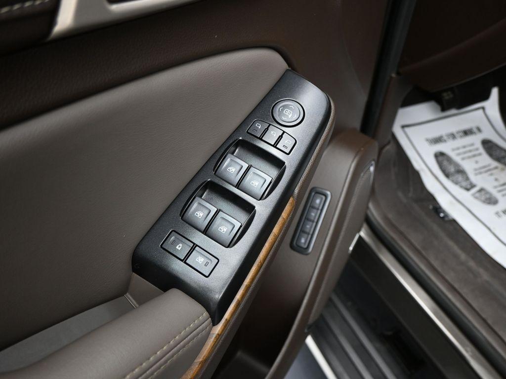used 2020 GMC Yukon XL car, priced at $37,490
