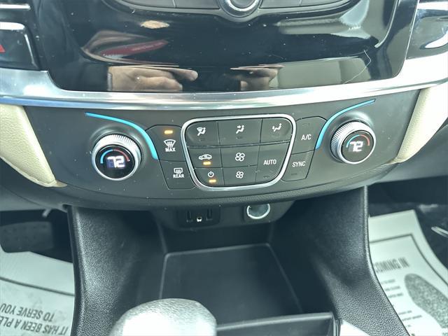 used 2023 Chevrolet Traverse car, priced at $26,990