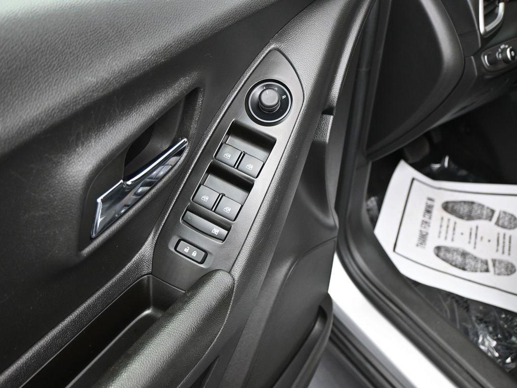 used 2022 Chevrolet Trax car, priced at $18,500