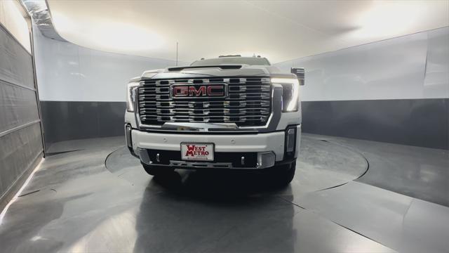 new 2025 GMC Sierra 3500 car, priced at $75,739