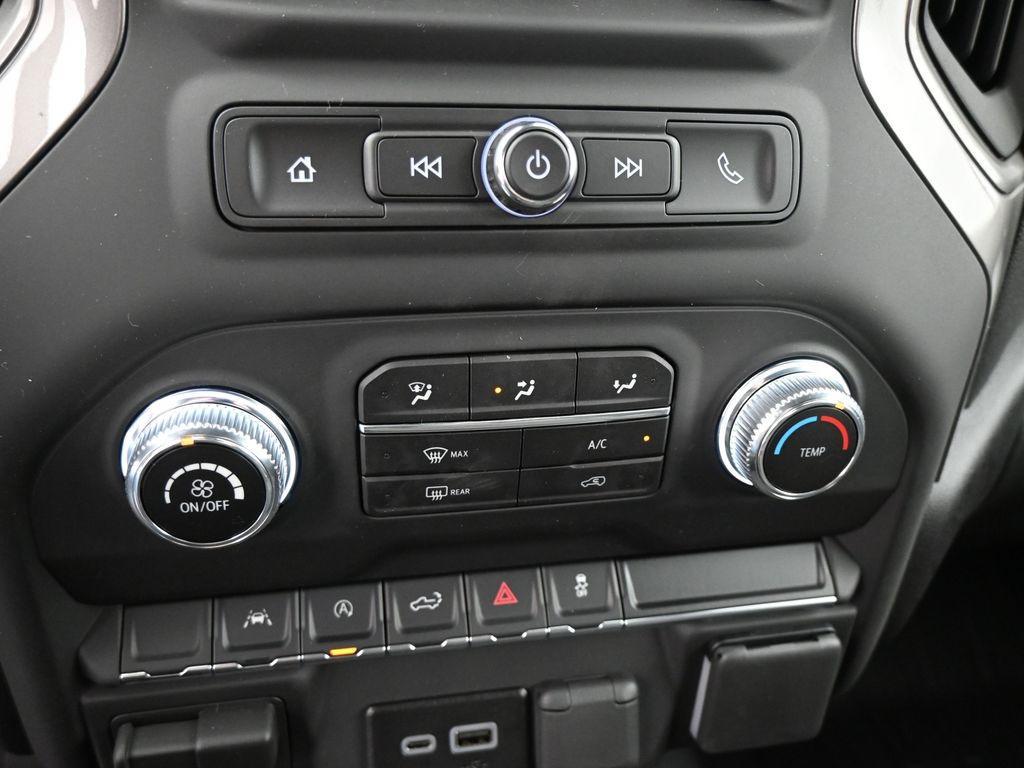 new 2026 GMC Sierra 1500 car, priced at $44,290